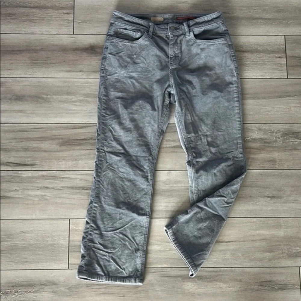 PILCRO anthropologie corduroy boot cut crop pants size 29